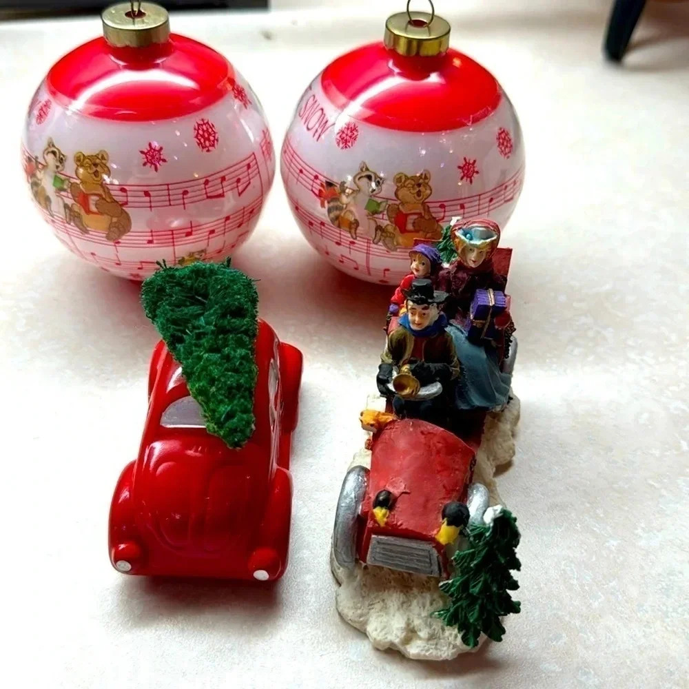 Holiday Christmas Lot - Various Items - Check photos :)